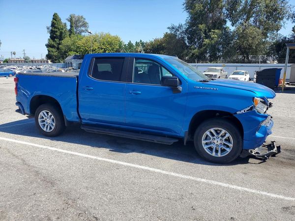 2023 CHEVROLET SILVERADO RST — Passenger 3/4