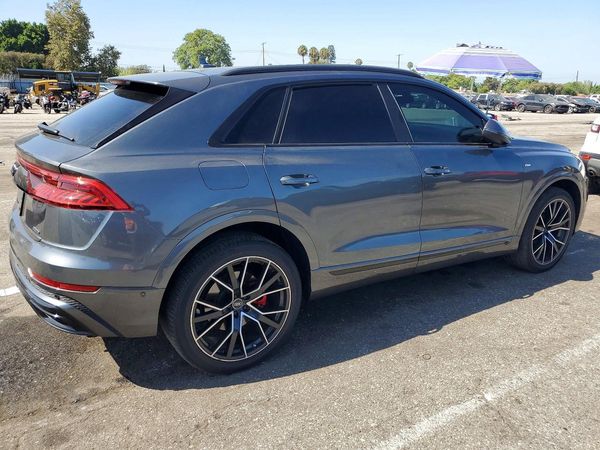 2023 AUDI Q8