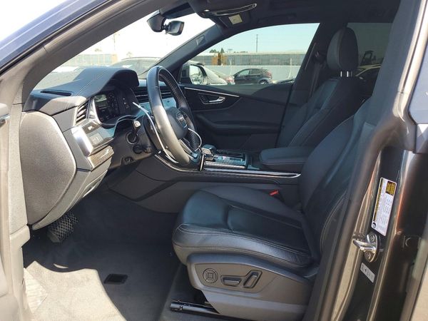 2023 AUDI Q8