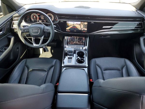 2023 AUDI Q8