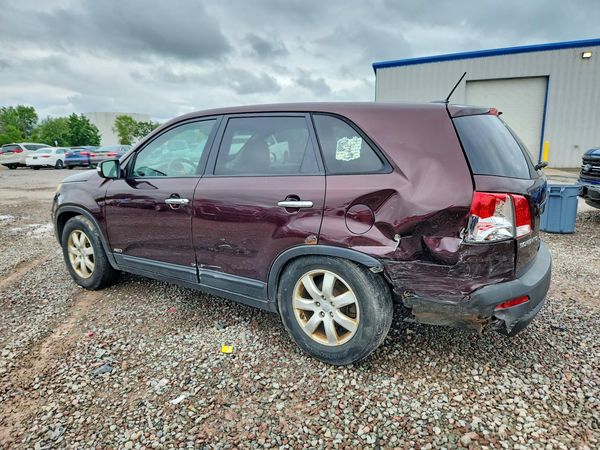 2013 KIA SORENTO Base / LX