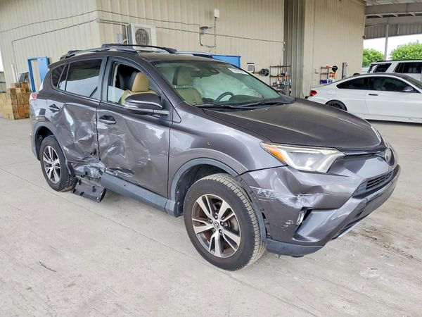2018 TOYOTA RAV4 Adventure/XLE