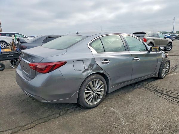 2018 INFINITI Q50