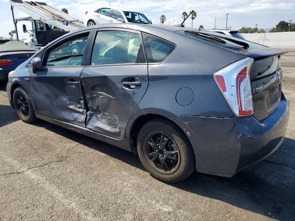 2015 TOYOTA PRIUS