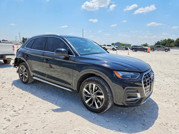 2021 AUDI Q5 quattro Premium Plus
