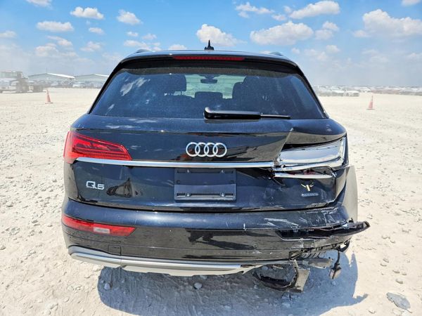 2021 AUDI Q5 quattro Premium Plus