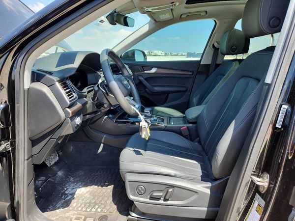 2021 AUDI Q5 quattro Premium Plus