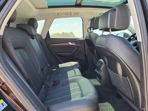2021 AUDI Q5 quattro Premium Plus