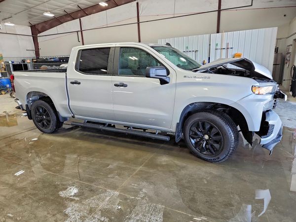 2020 CHEVROLET SILVERADO Custom