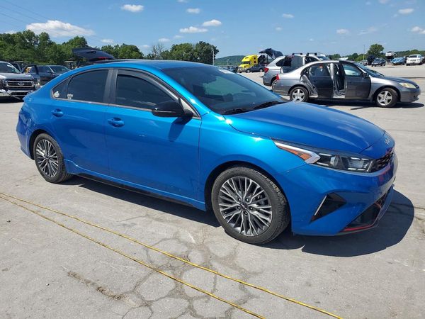 2022 KIA FORTE GT Line