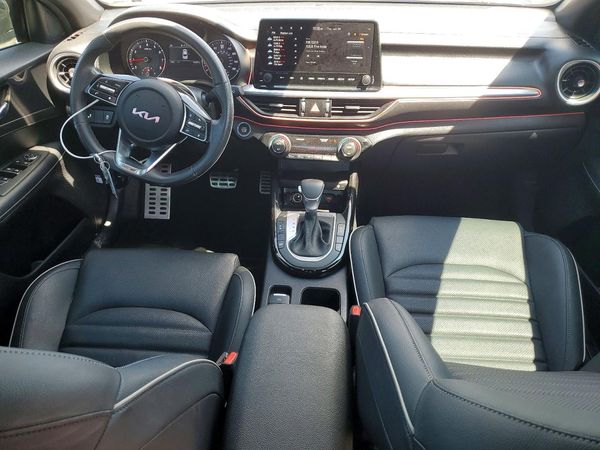 2022 KIA FORTE GT Line