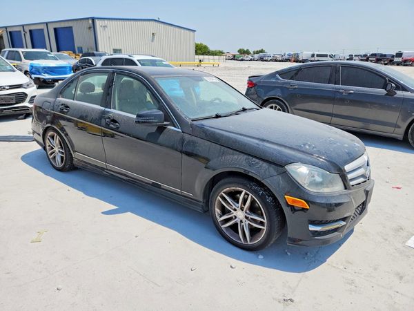 2012 MERCEDES-BENZ C