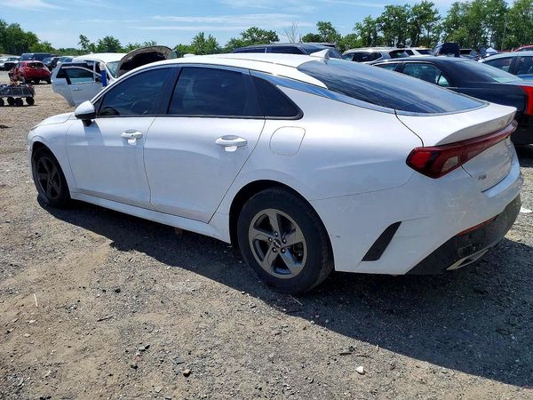 2022 KIA K5