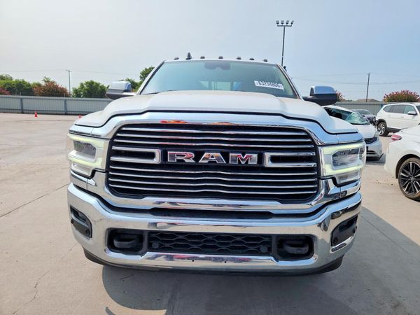 2022 RAM 3500 LARAMIE CREW CAB 4X4