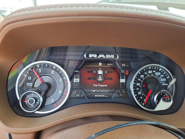 2022 RAM 3500 LARAMIE CREW CAB 4X4