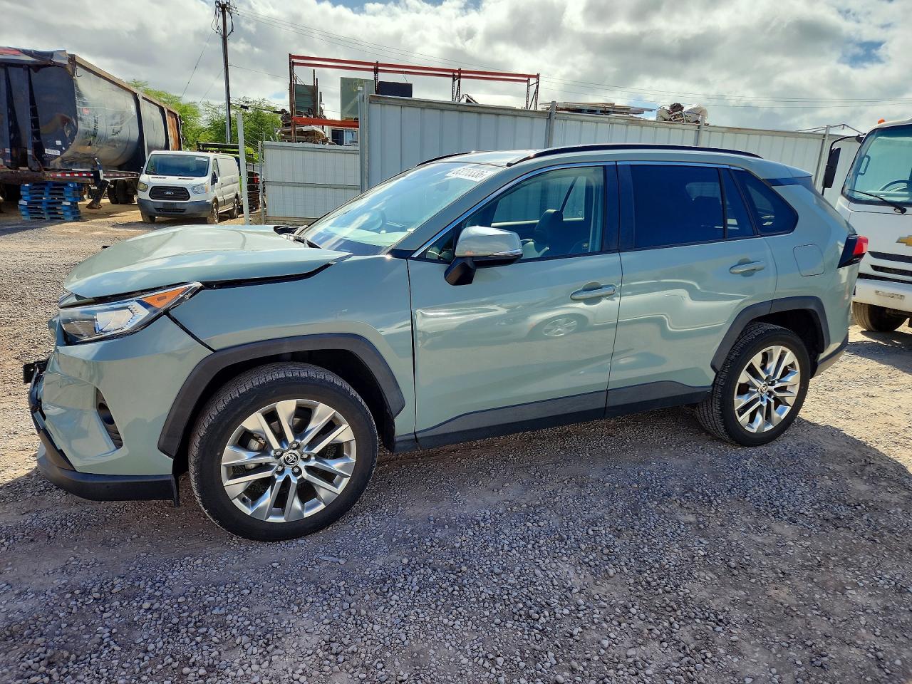 2021 TOYOTA RAV4 XLE Premium