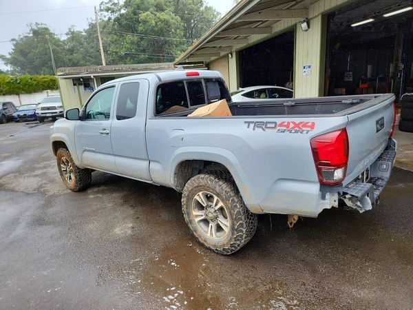 2018 TOYOTA TACOMA