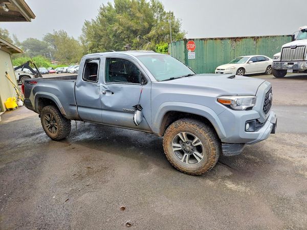 2018 TOYOTA TACOMA
