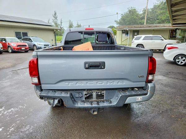 2018 TOYOTA TACOMA