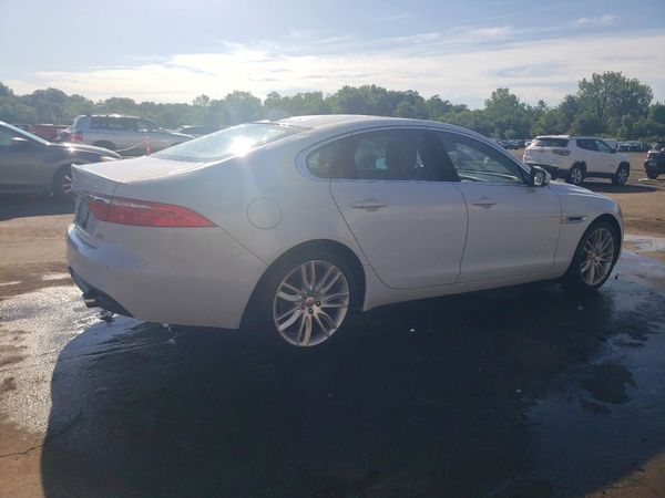 2018 JAGUAR XF Portfolio LE