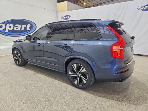 2022 VOLVO XC90 R-Design
