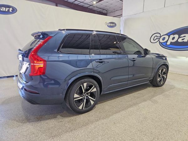 2022 VOLVO XC90 R-Design