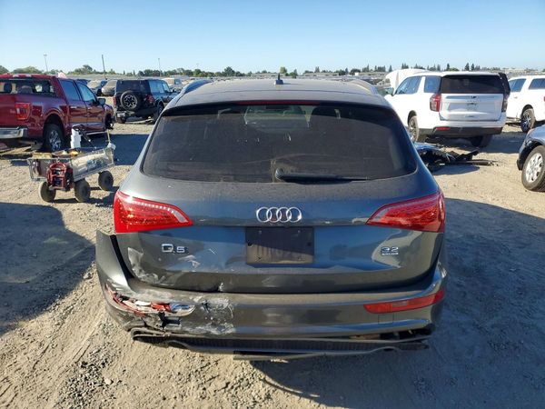 2012 AUDI Q5 Premium Plus
