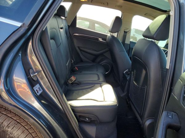 2012 AUDI Q5 Premium Plus
