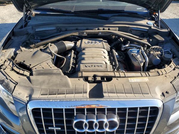 2012 AUDI Q5 Premium Plus