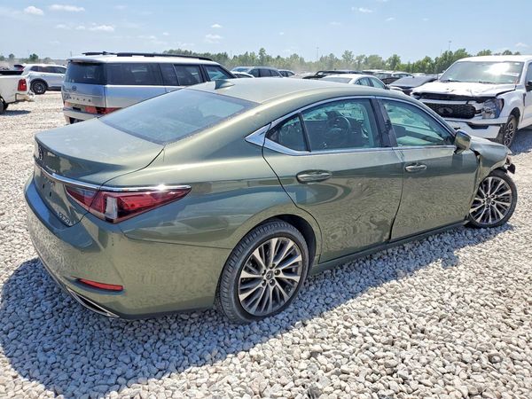 2020 LEXUS ES
