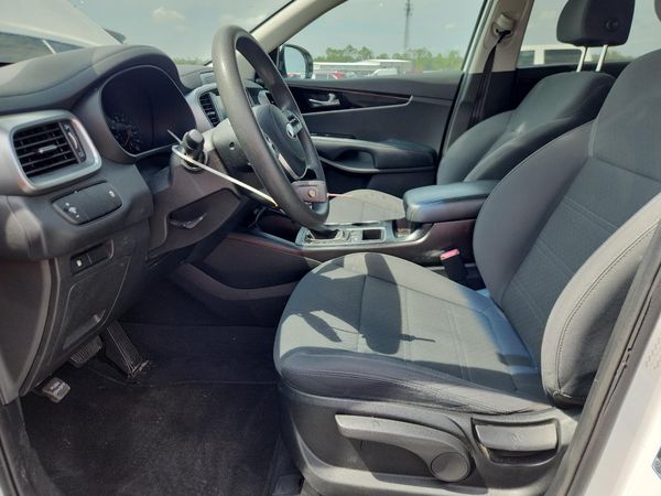 2020 KIA SORENTO L, LX, S