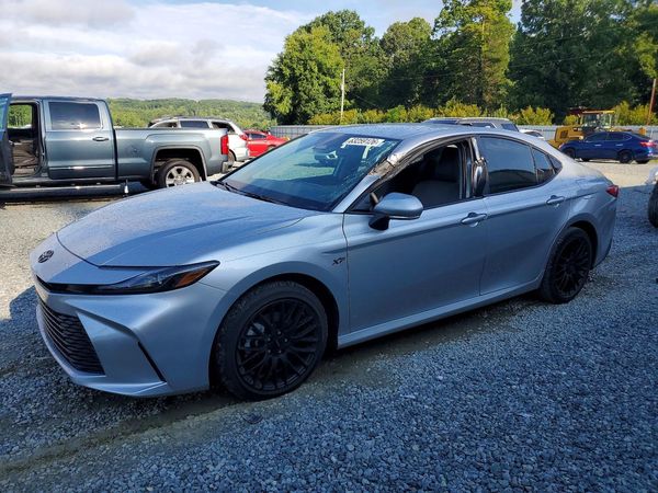 2026 TOYOTA CAMRY