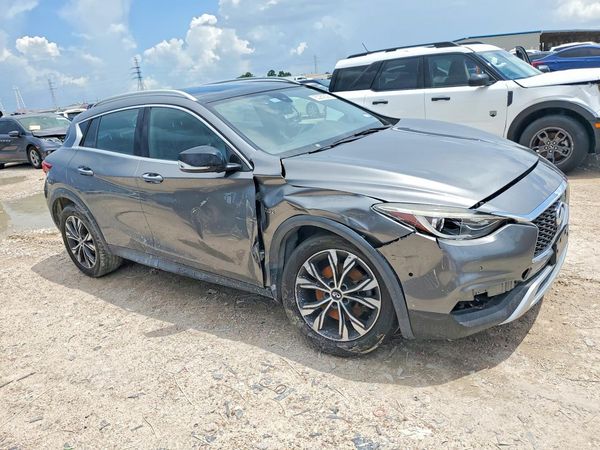 2018 INFINITI QX30