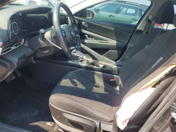 2021 HYUNDAI ELANTRA SEL w/ Convenience Pkg