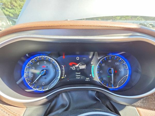 2017 CHRYSLER PACIFICA Limited
