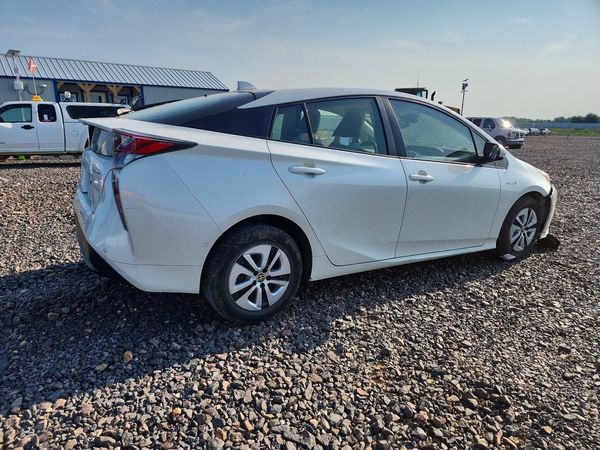 2017 TOYOTA PRIUS