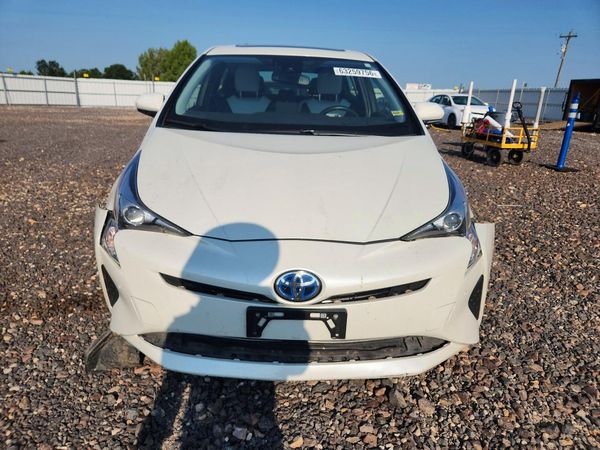 2017 TOYOTA PRIUS