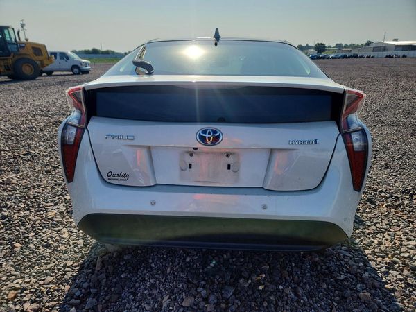 2017 TOYOTA PRIUS