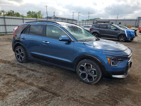 2025 KIA NIRO