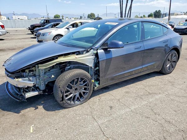 2026 TESLA MODEL 3