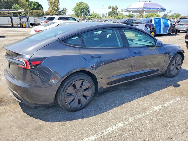2026 TESLA MODEL 3