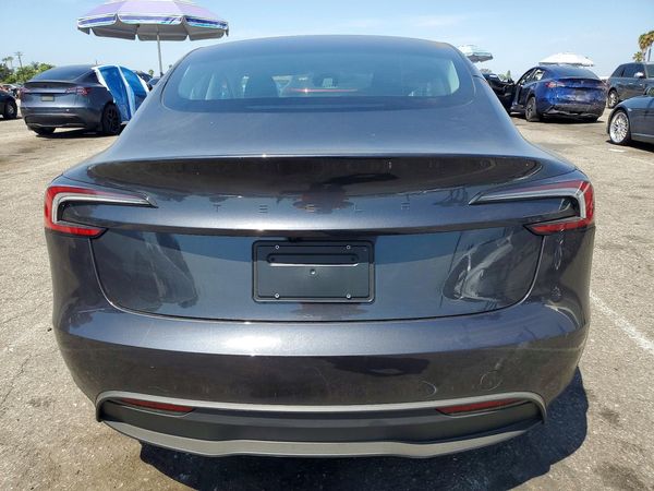 2026 TESLA MODEL 3