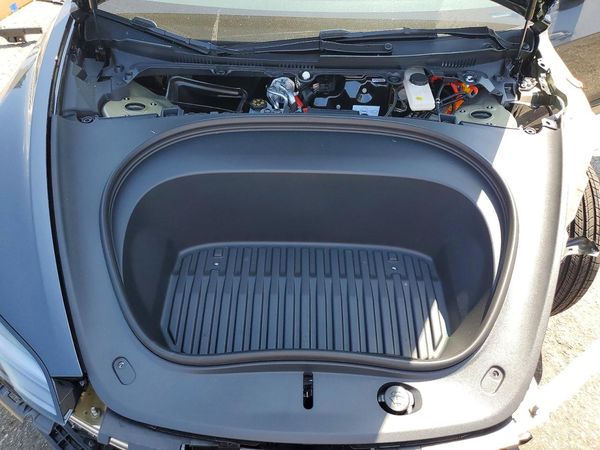 2026 TESLA MODEL 3