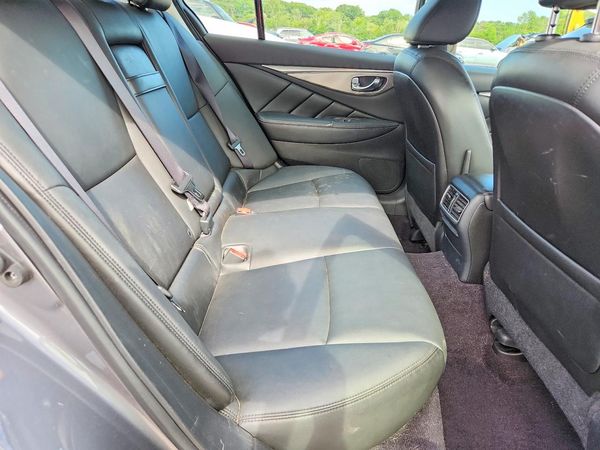 2017 INFINITI Q50