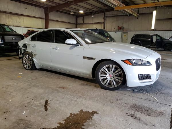 2017 JAGUAR XF Premium