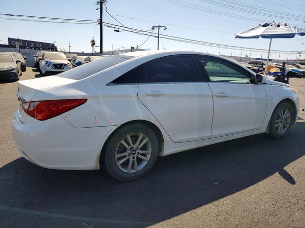 2013 HYUNDAI SONATA