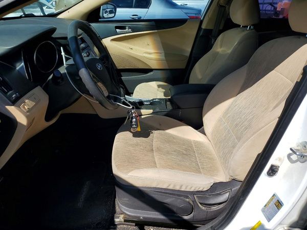 2013 HYUNDAI SONATA