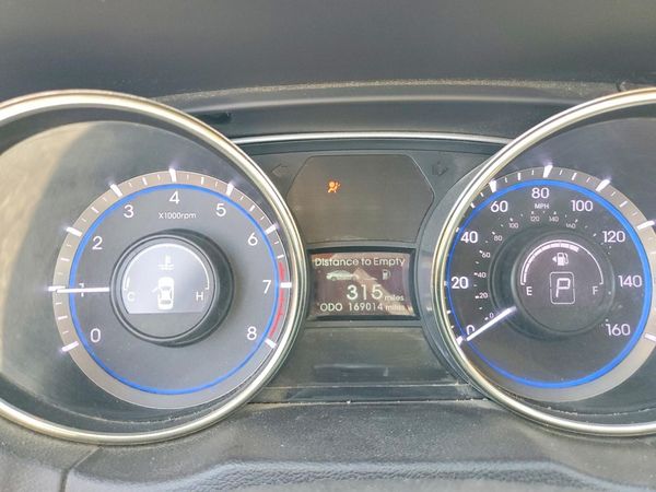 2013 HYUNDAI SONATA