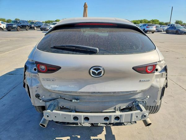 2024 MAZDA 3 Preferred Package