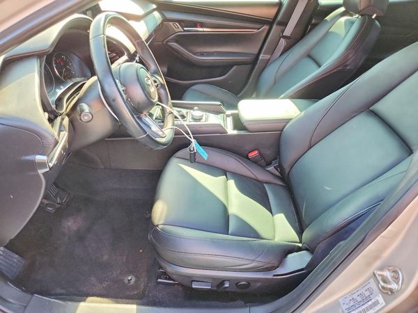 2024 MAZDA 3 Preferred Package
